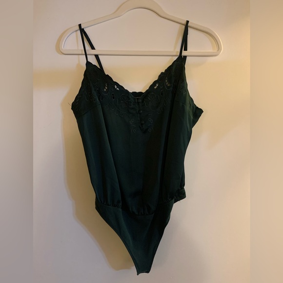 Abercrombie & Fitch Satin green embroidered thong bodysuit - Picture 3 of 7